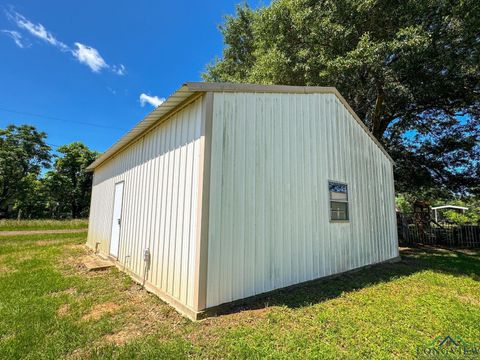 A home in McLeod