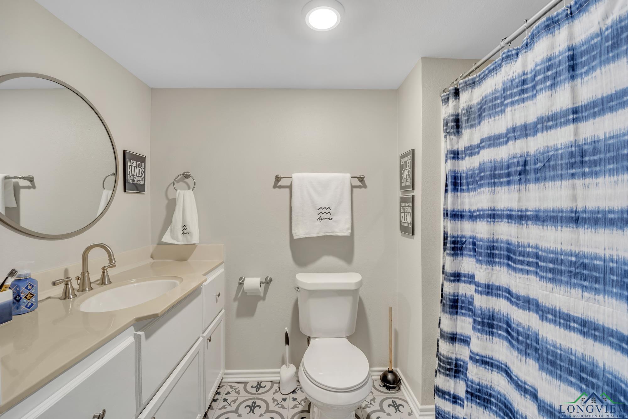 310 W Grand Ave, Longview, Texas image 18