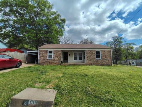 Homes For Sale - 600 Thompson St<br/> Kilgore, TX 75662