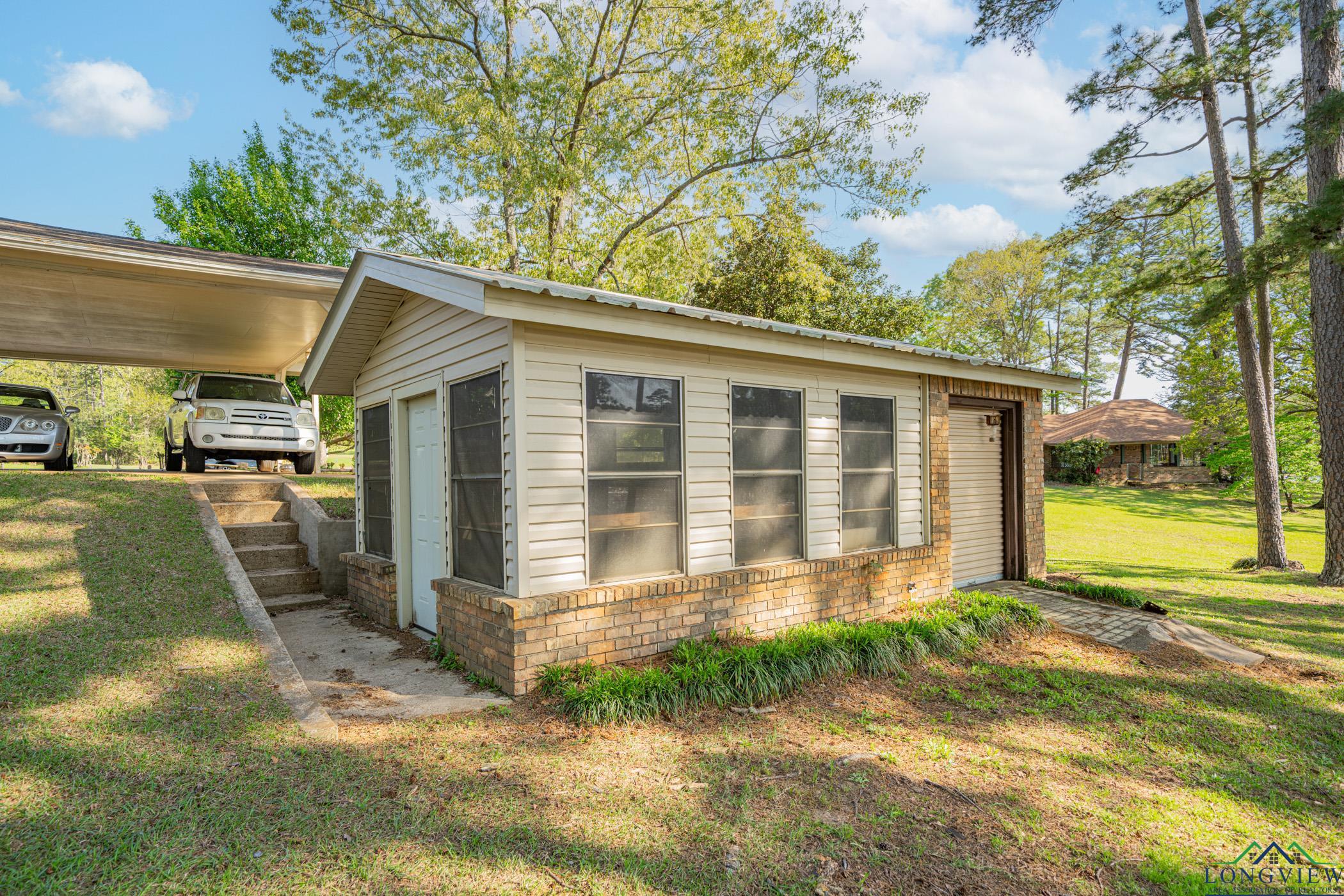 316 County Road 2750, Hughes Springs, Texas image 33