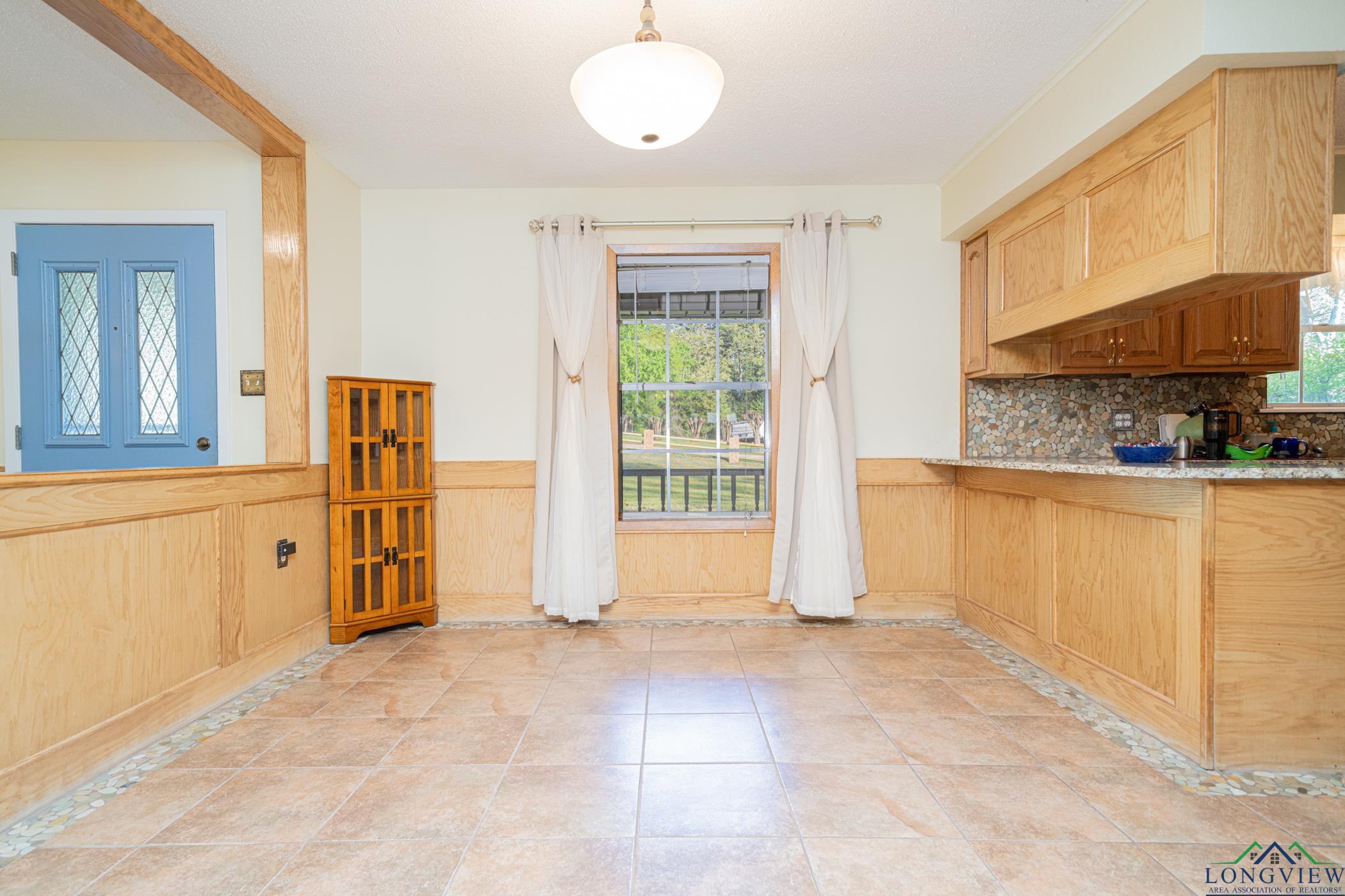 316 County Road 2750, Hughes Springs, Texas image 13
