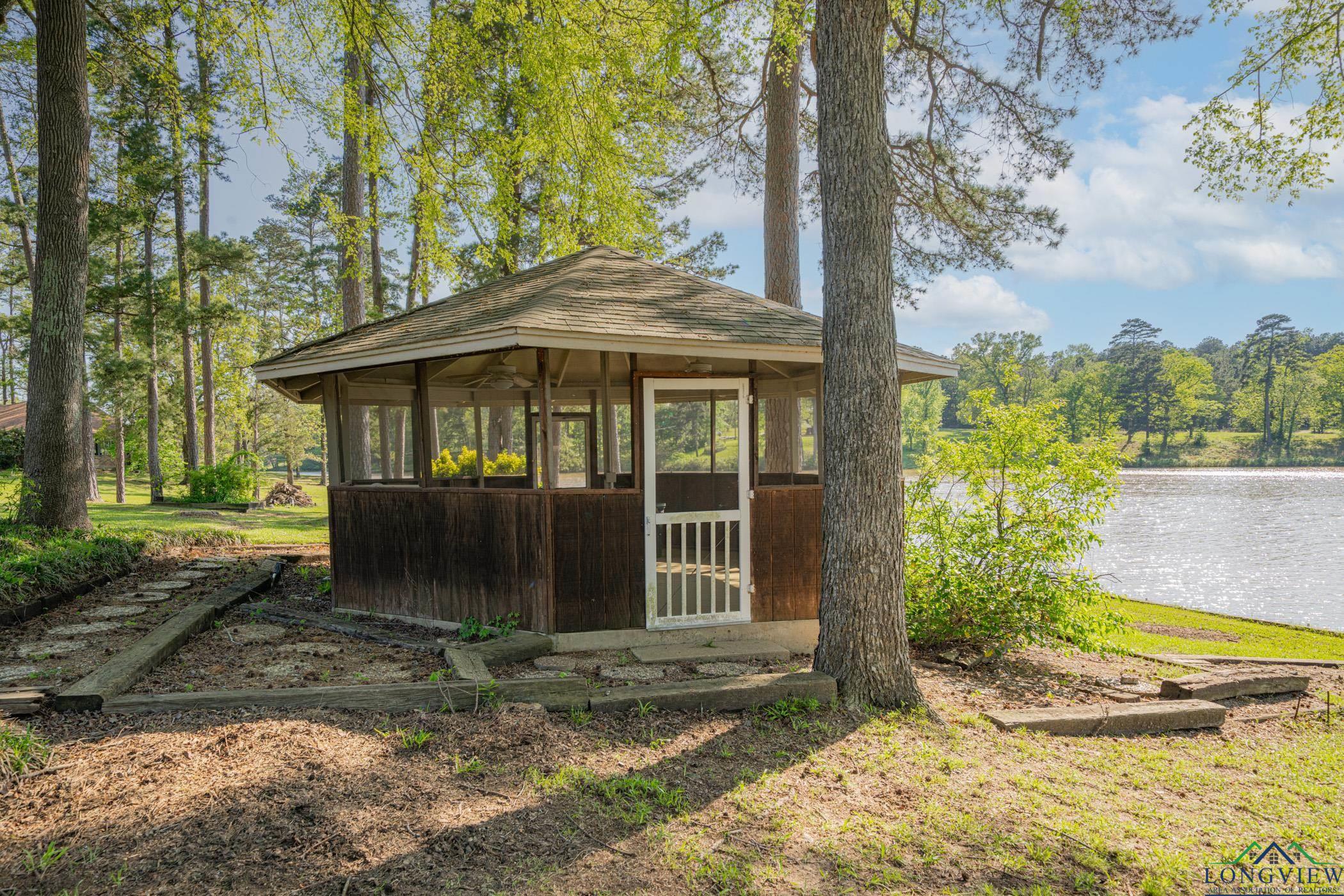 316 County Road 2750, Hughes Springs, Texas image 34