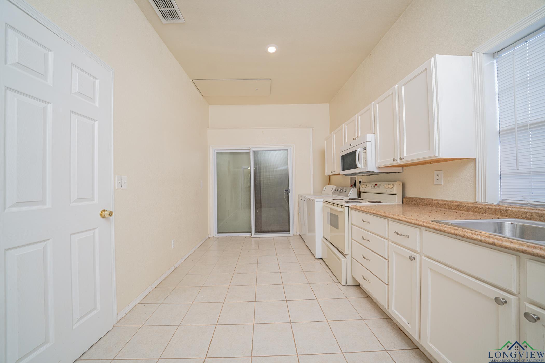 316 County Road 2750, Hughes Springs, Texas image 40