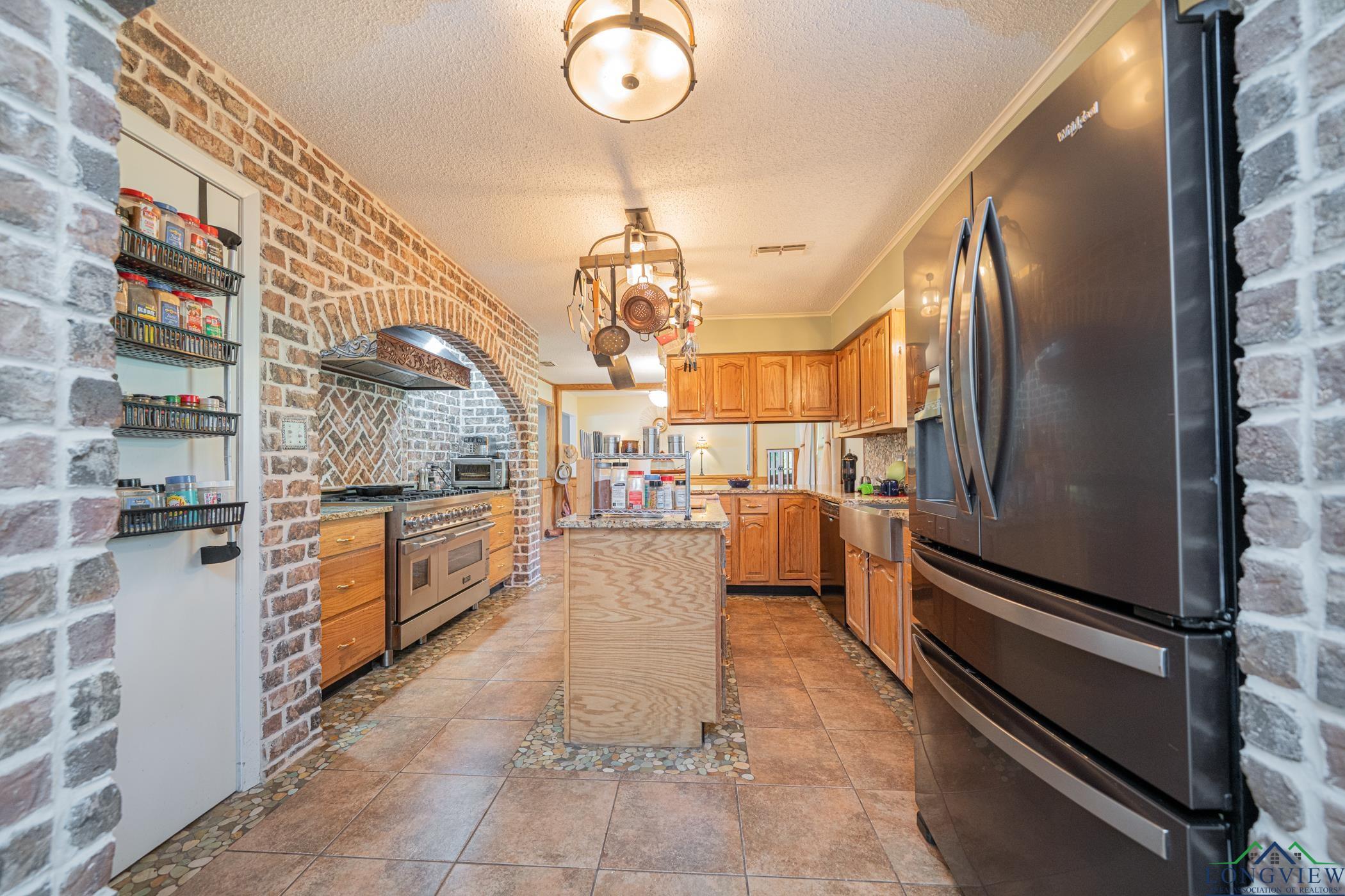 316 County Road 2750, Hughes Springs, Texas image 10