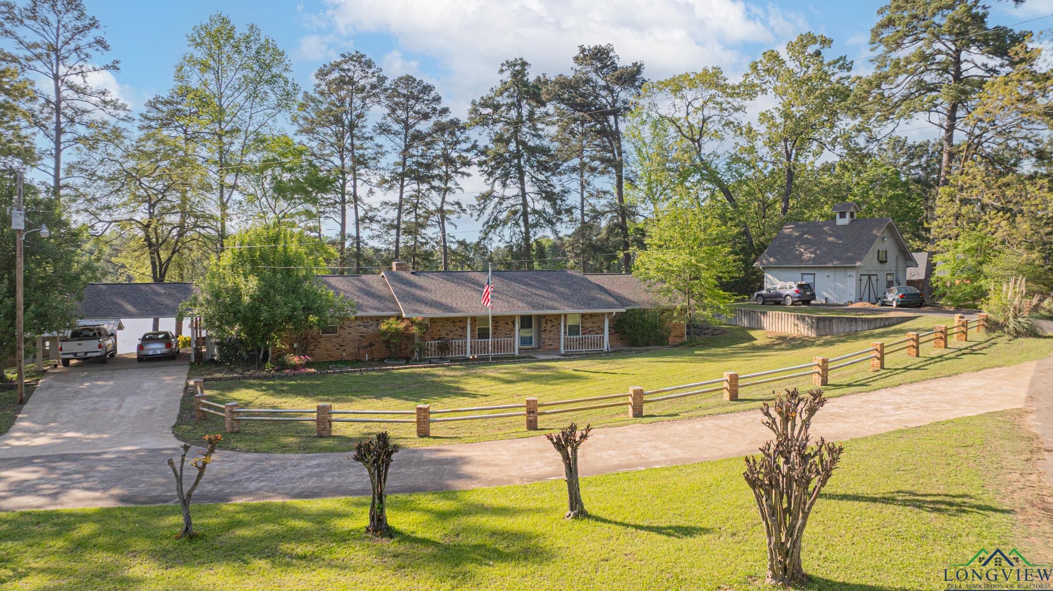 316 County Road 2750, Hughes Springs, Texas image 2