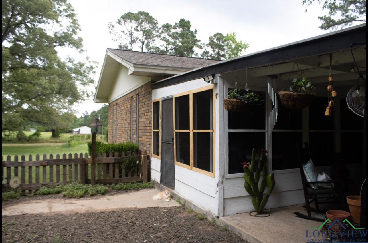 447 Berea 3, Jefferson, Texas image 6