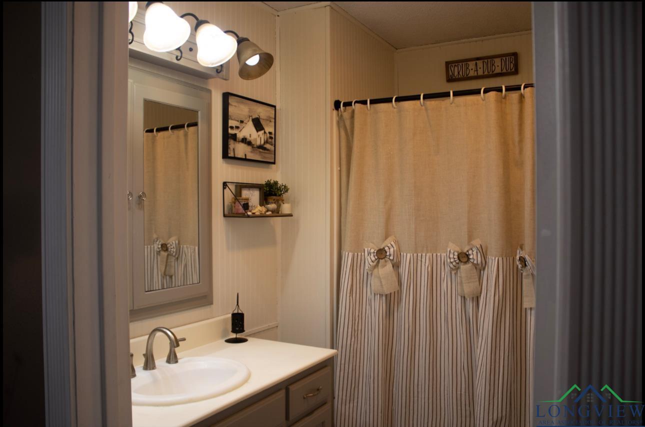 447 Berea 3, Jefferson, Texas image 31