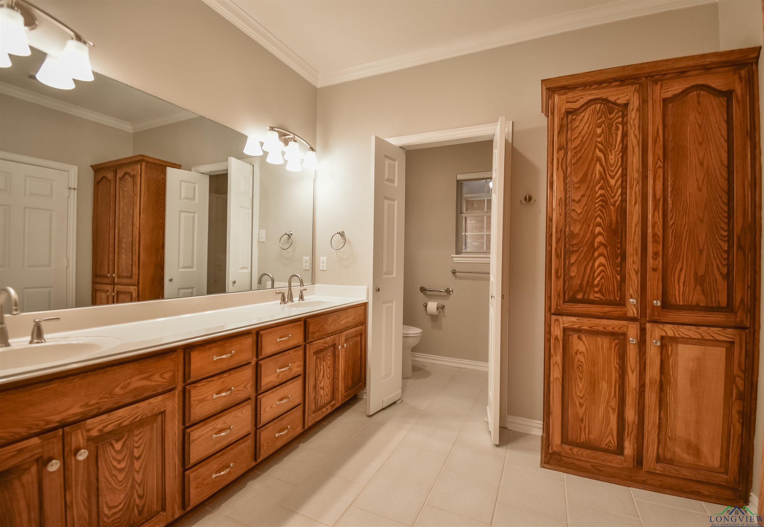 5816 Hollybrook Dr, Tyler, Texas image 16
