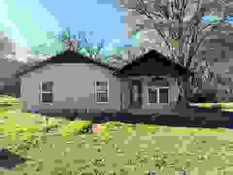 Homes For Sale - 516 S O'tyson<br/> Mount Pleasant, TX 75455