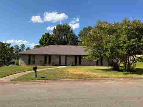 Homes For Sale - 525 Hampshire St<br/> Gregg County, Longview, TX 75605