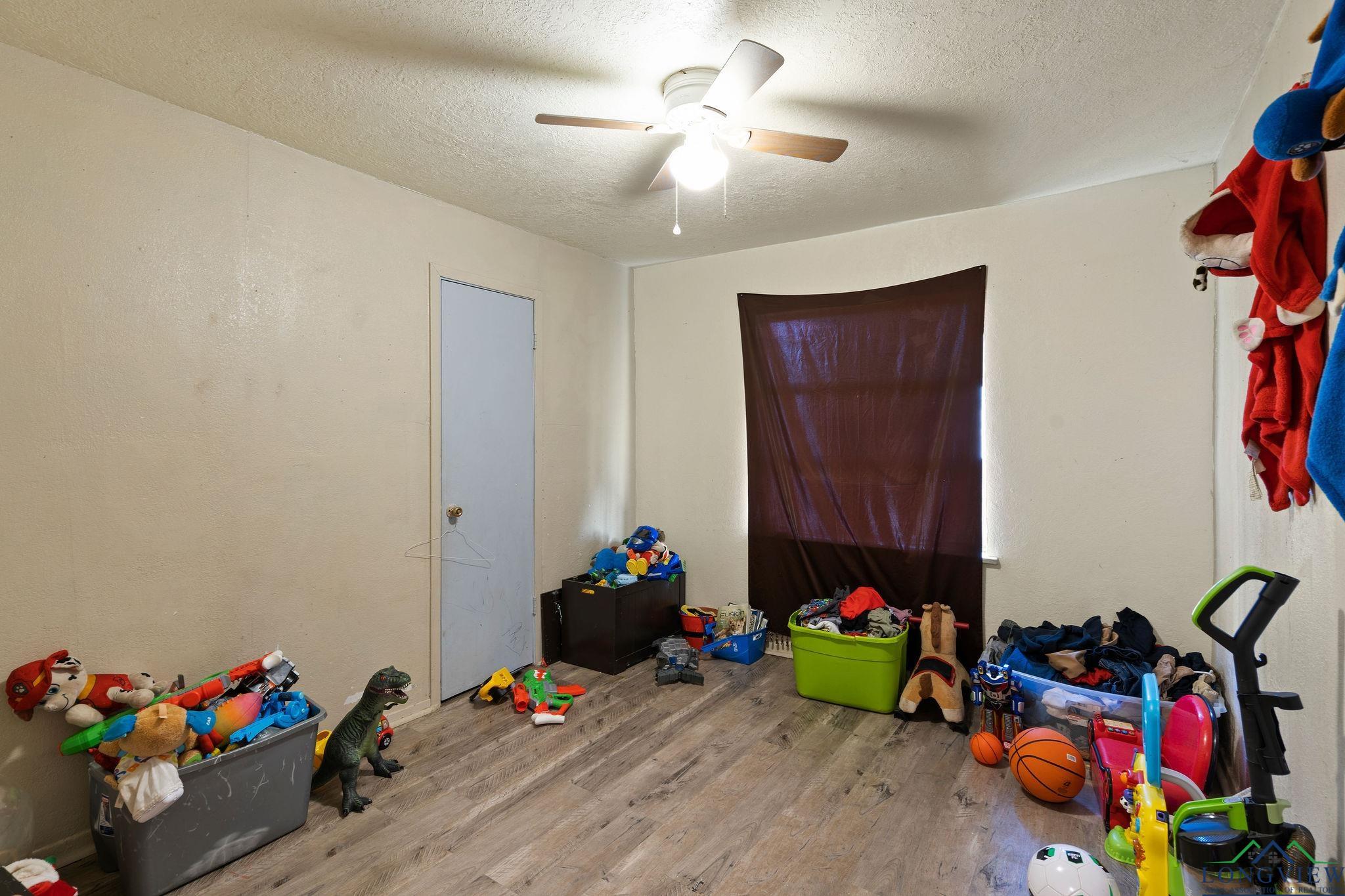 210 N Houston St, Lone Star, Texas image 6