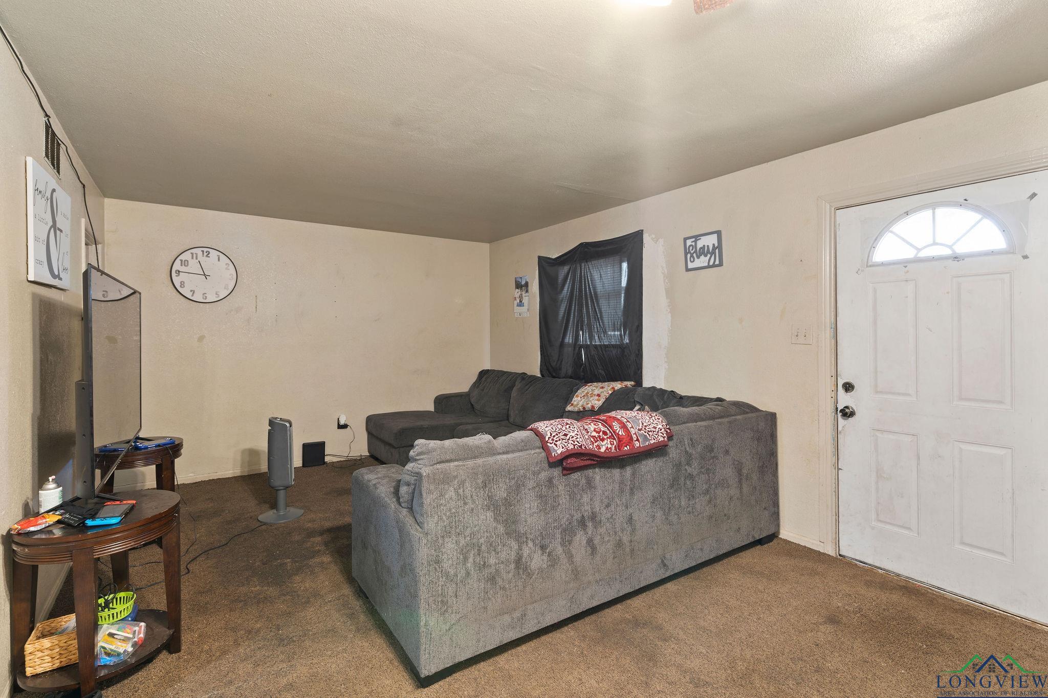 210 N Houston St, Lone Star, Texas image 3
