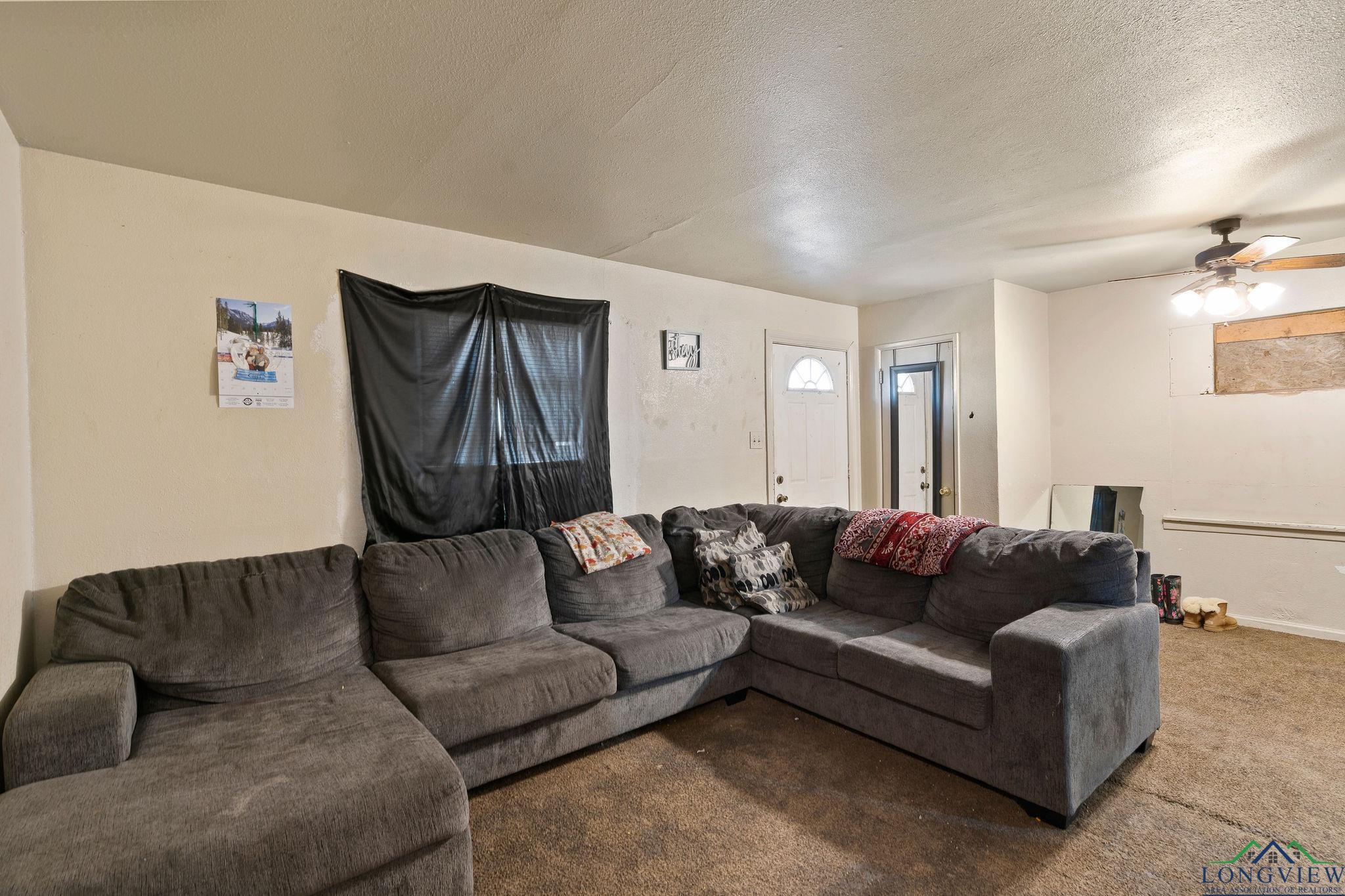 210 N Houston St, Lone Star, Texas image 2