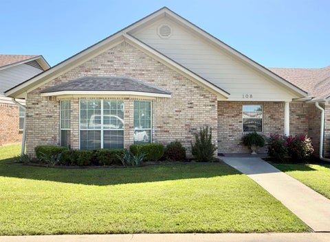 Townhouse For Sale - 108 Pr 1311<br/> Mount Pleasant, TX 75455