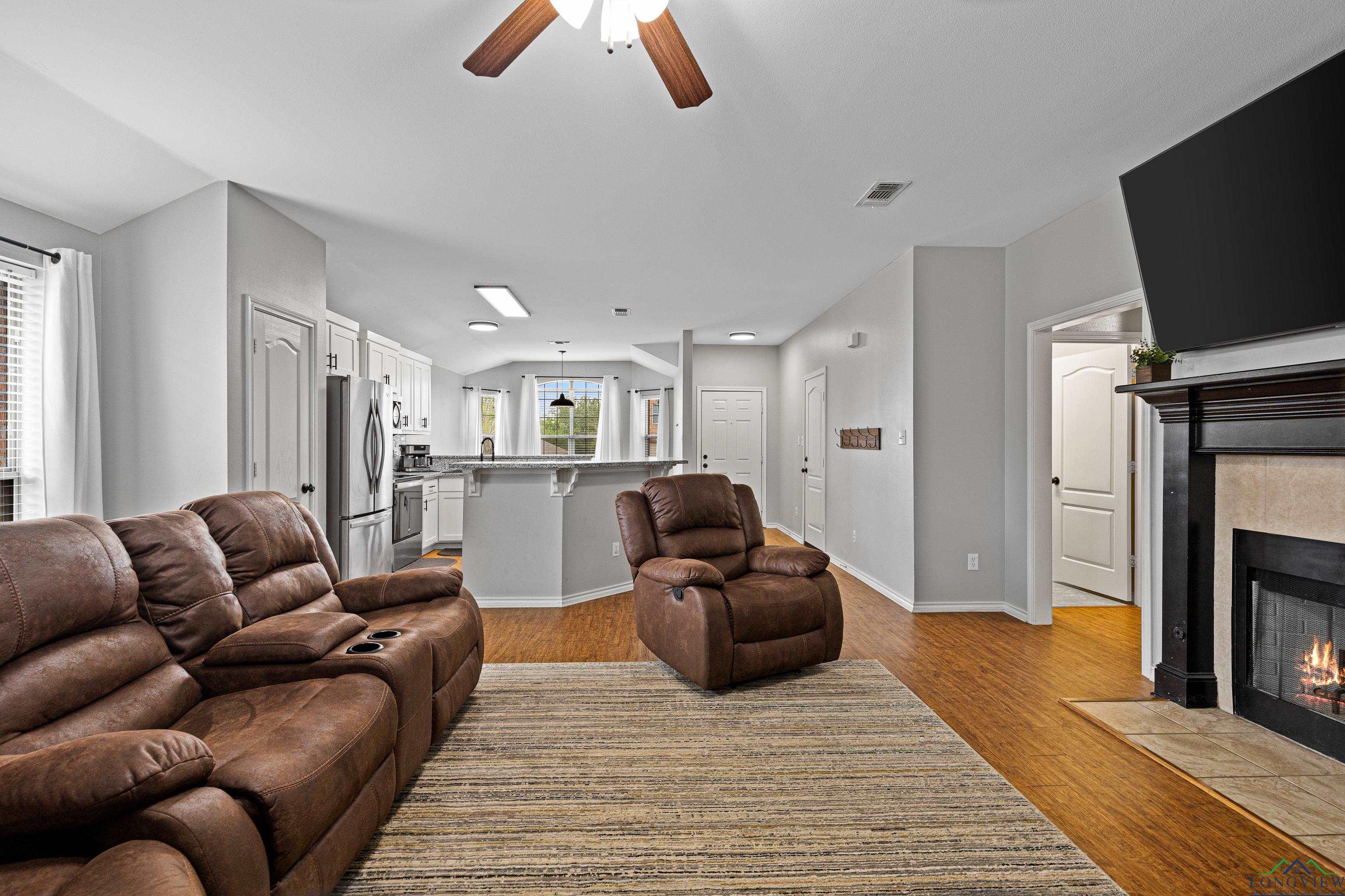 5828 Mustang Trail, Tyler, Texas image 4