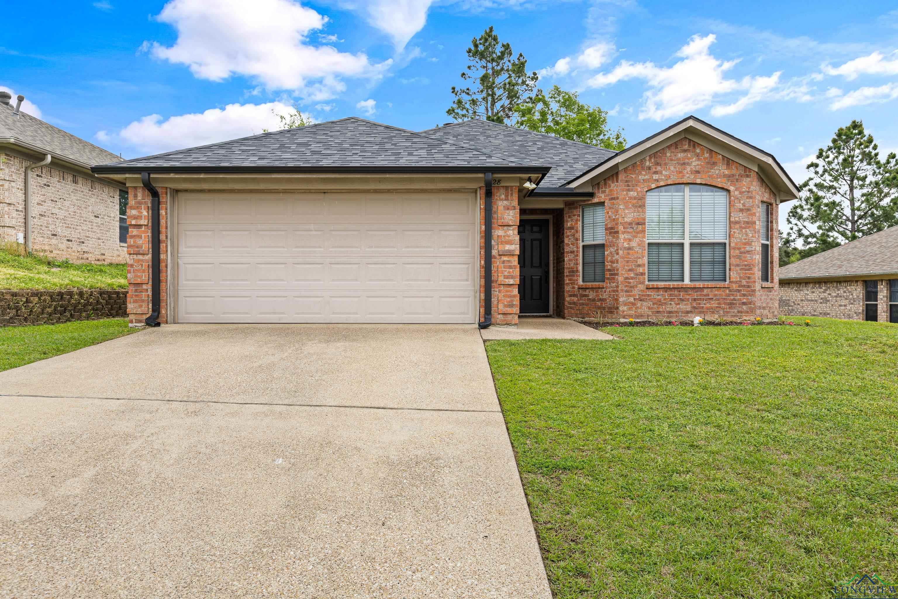 5828 Mustang Trail, Tyler, Texas image 1