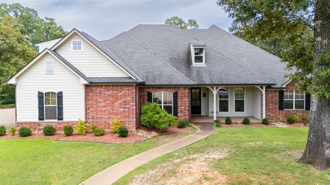 Homes For Sale - 1208 Lesley Lane<br/> Gregg County, Longview, TX 75604