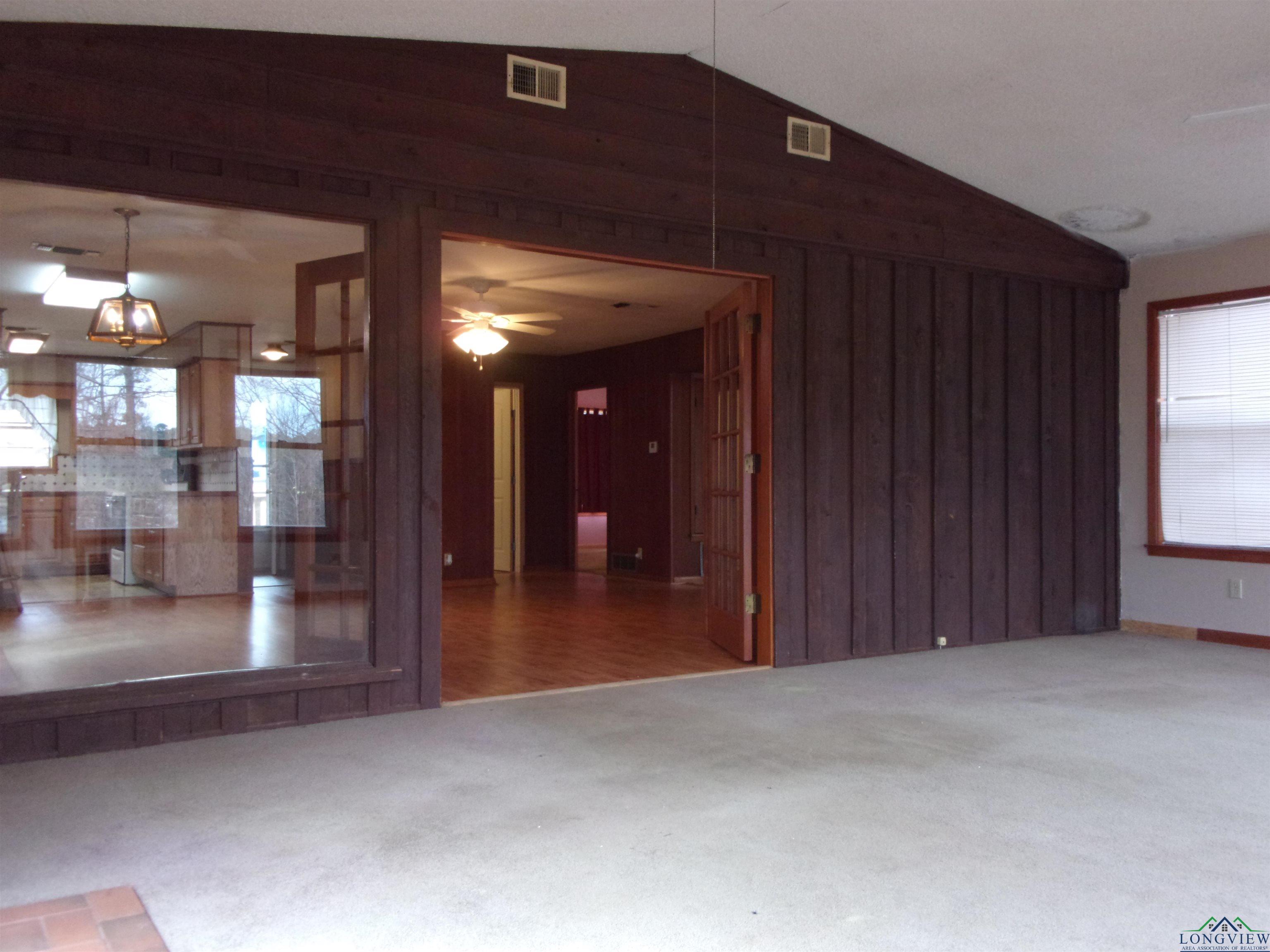 569 E Kingston Rd, Jefferson, Texas image 14