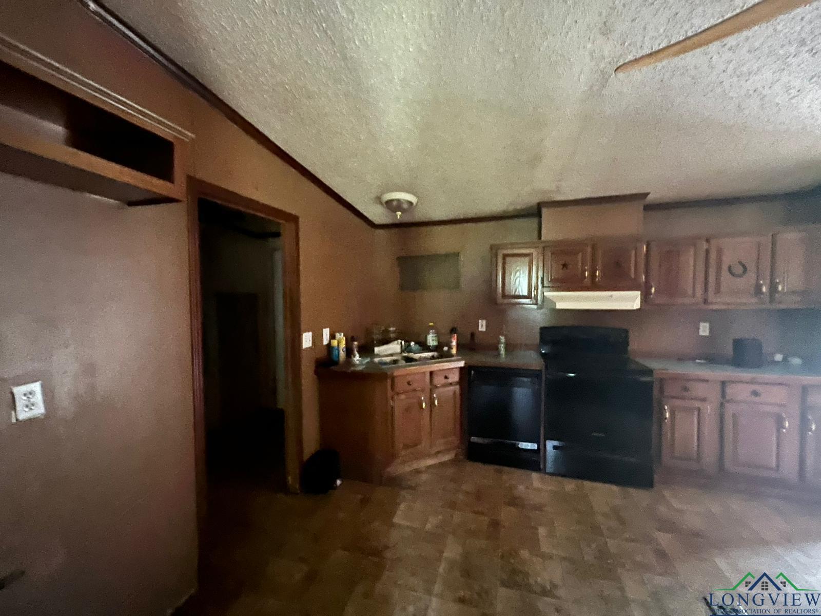 555 County Road 2998, Hughes Springs, Texas image 21