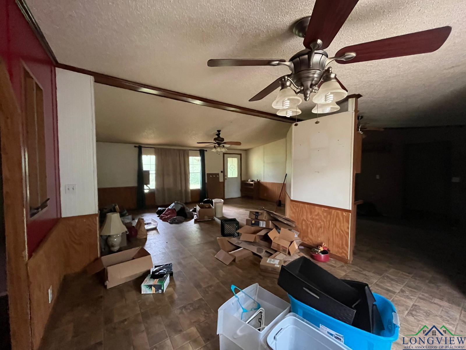 555 County Road 2998, Hughes Springs, Texas image 11