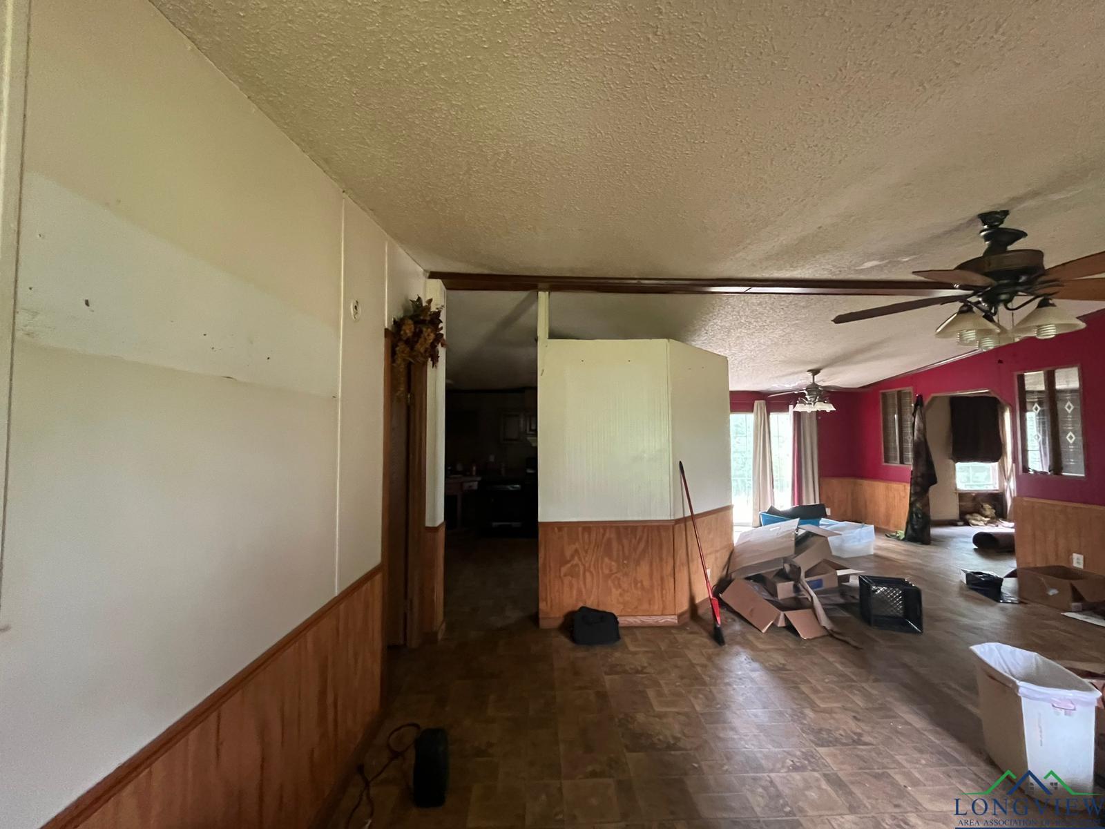 555 County Road 2998, Hughes Springs, Texas image 14