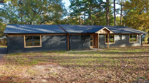 A home in De Berry