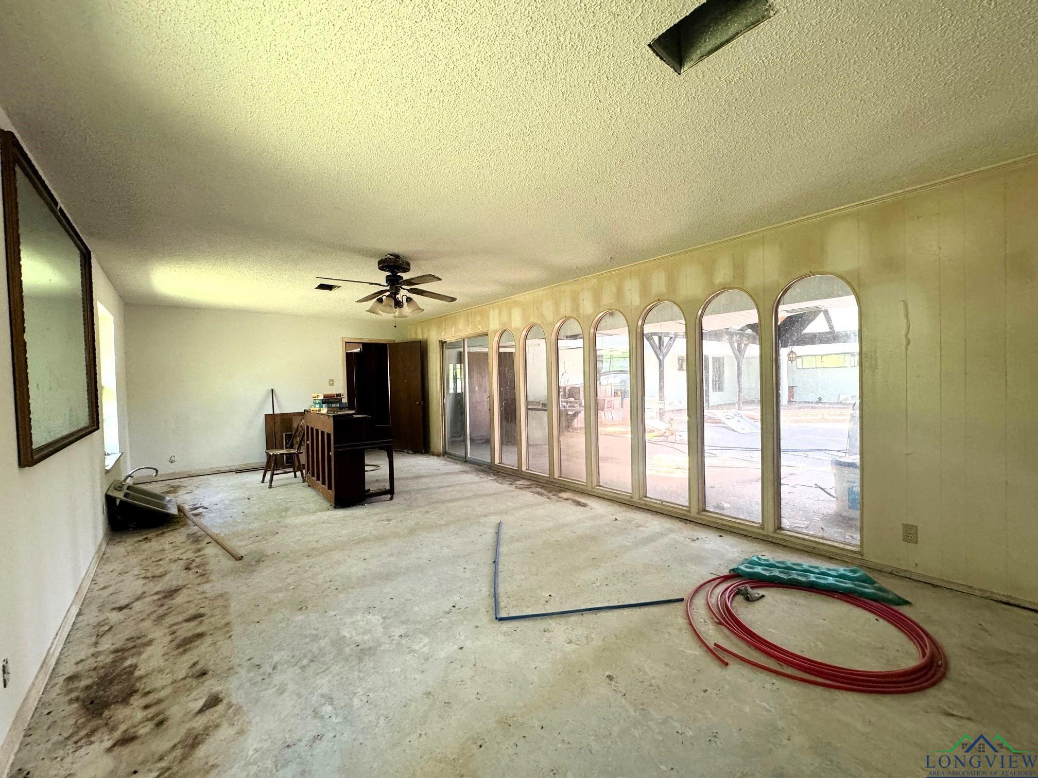 201 Parkview St, Pittsburg, Texas image 3