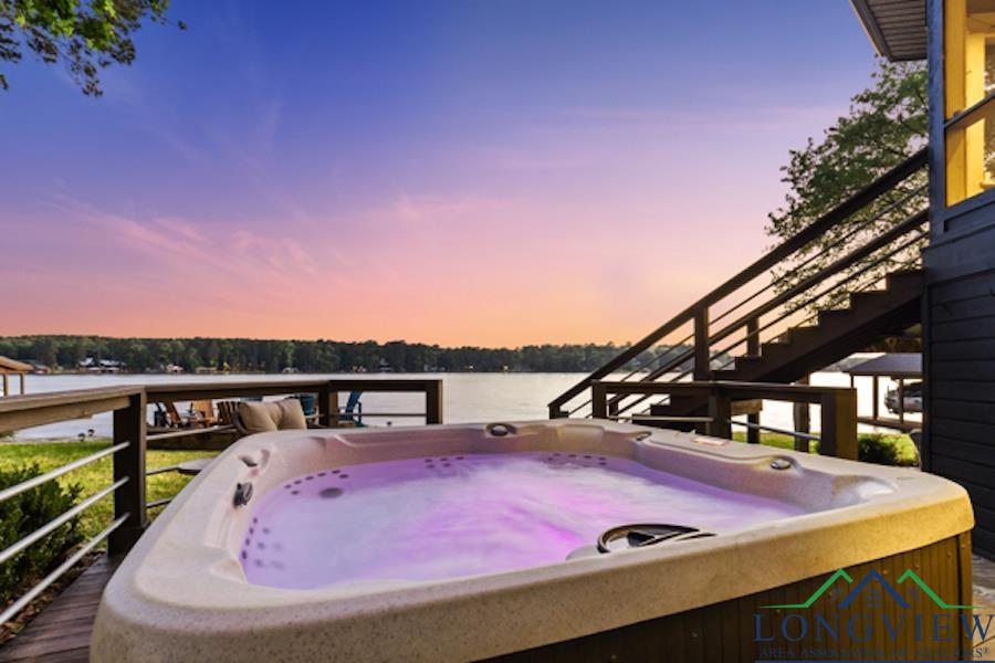688 E Eagle Point Drive, Mount Vernon, Texas image 35