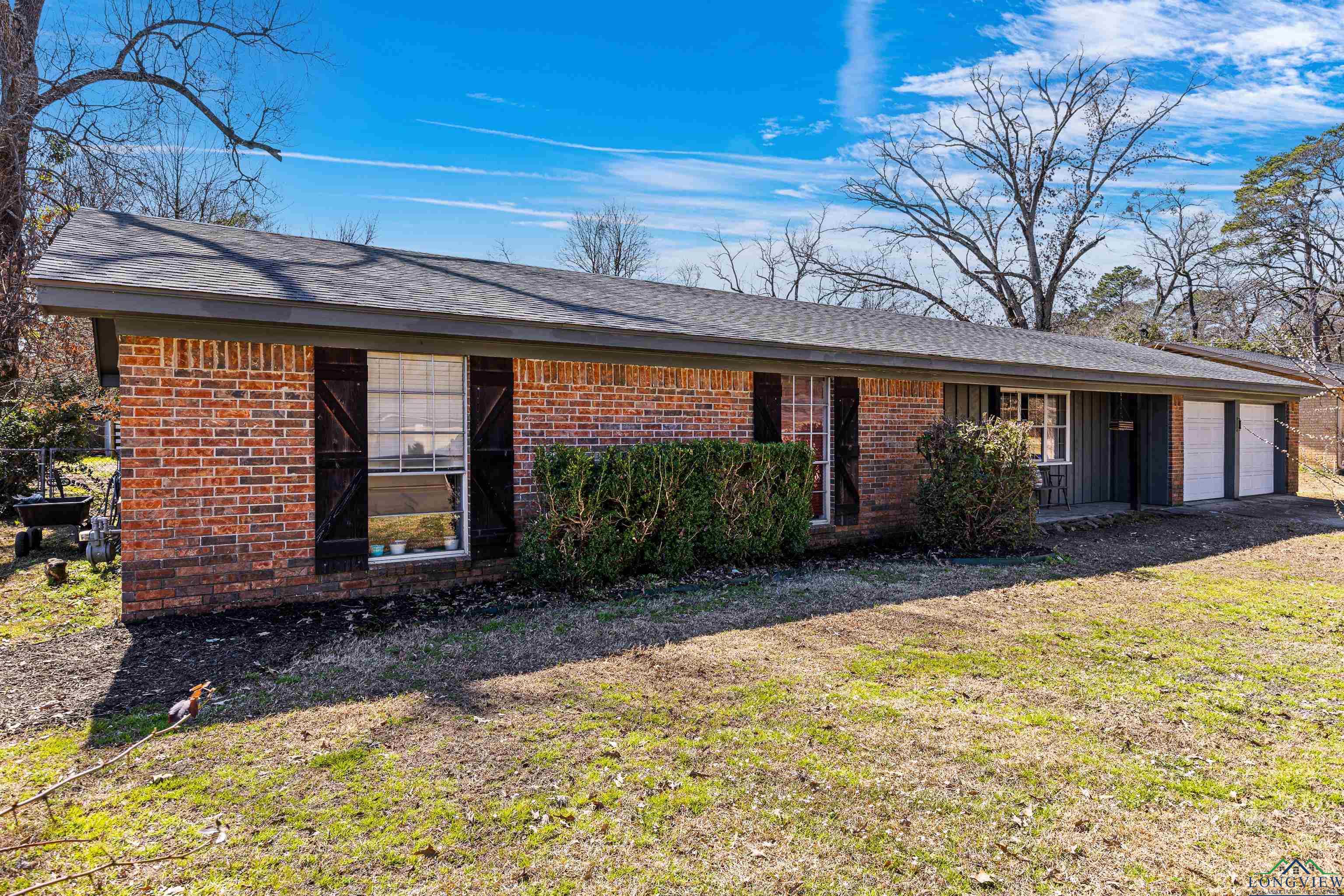 304 Erskine Dr, Longview, Texas image 3
