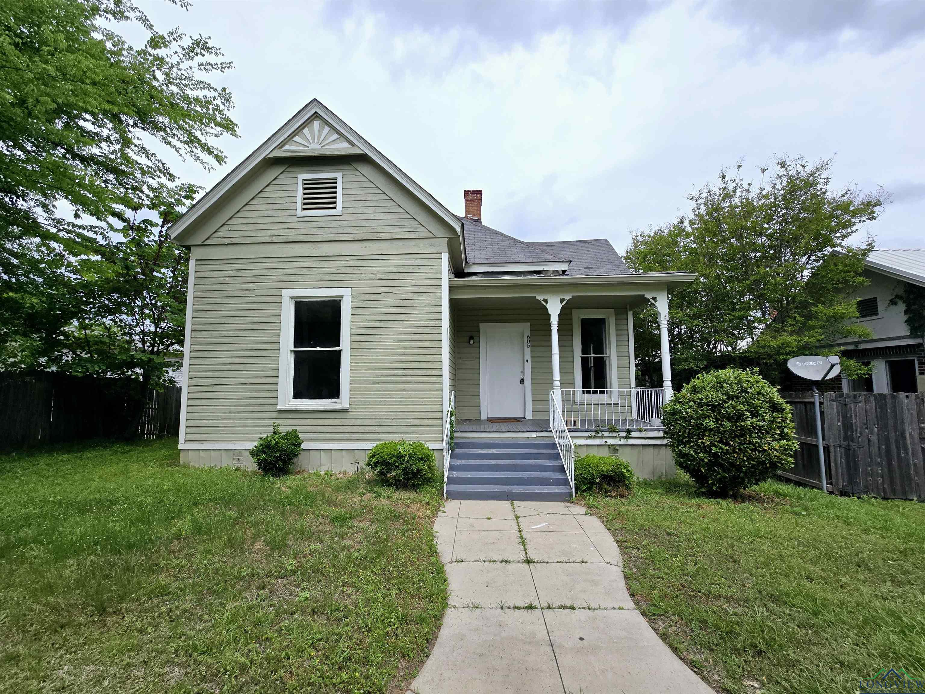 605 E Rusk St, Marshall, Texas image 2