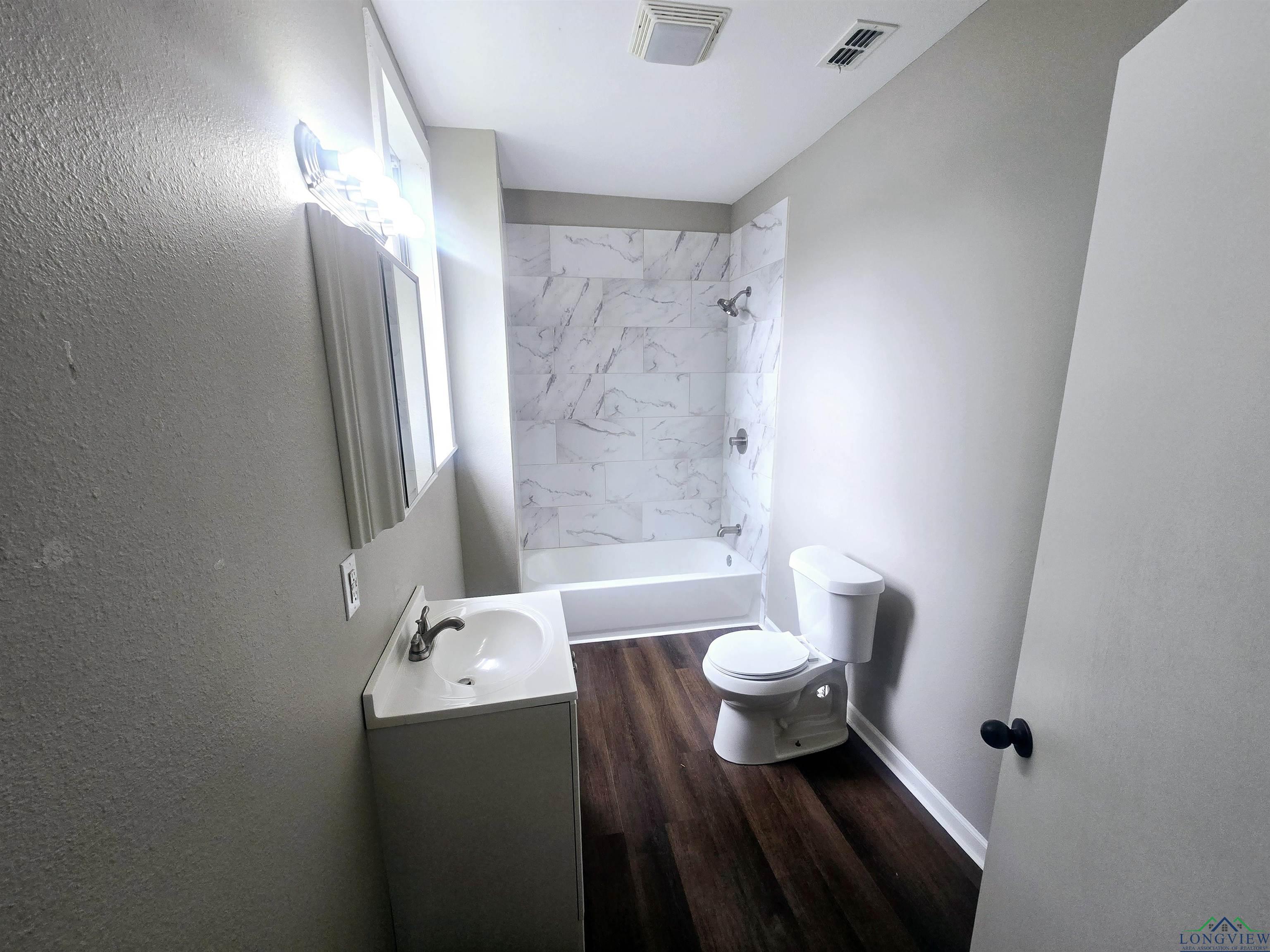 605 E Rusk St, Marshall, Texas image 21