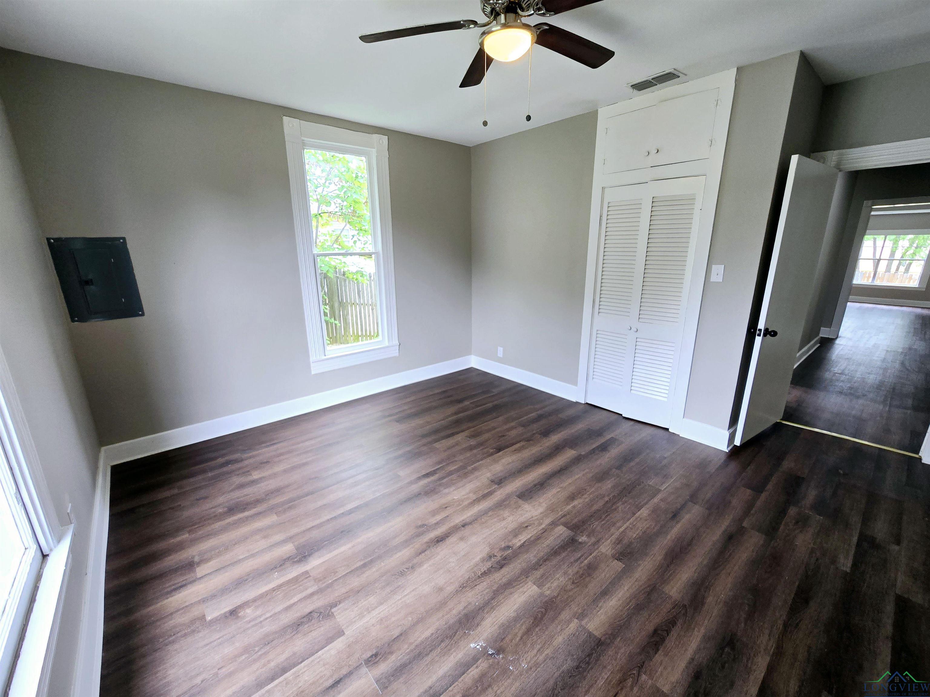 605 E Rusk St, Marshall, Texas image 24