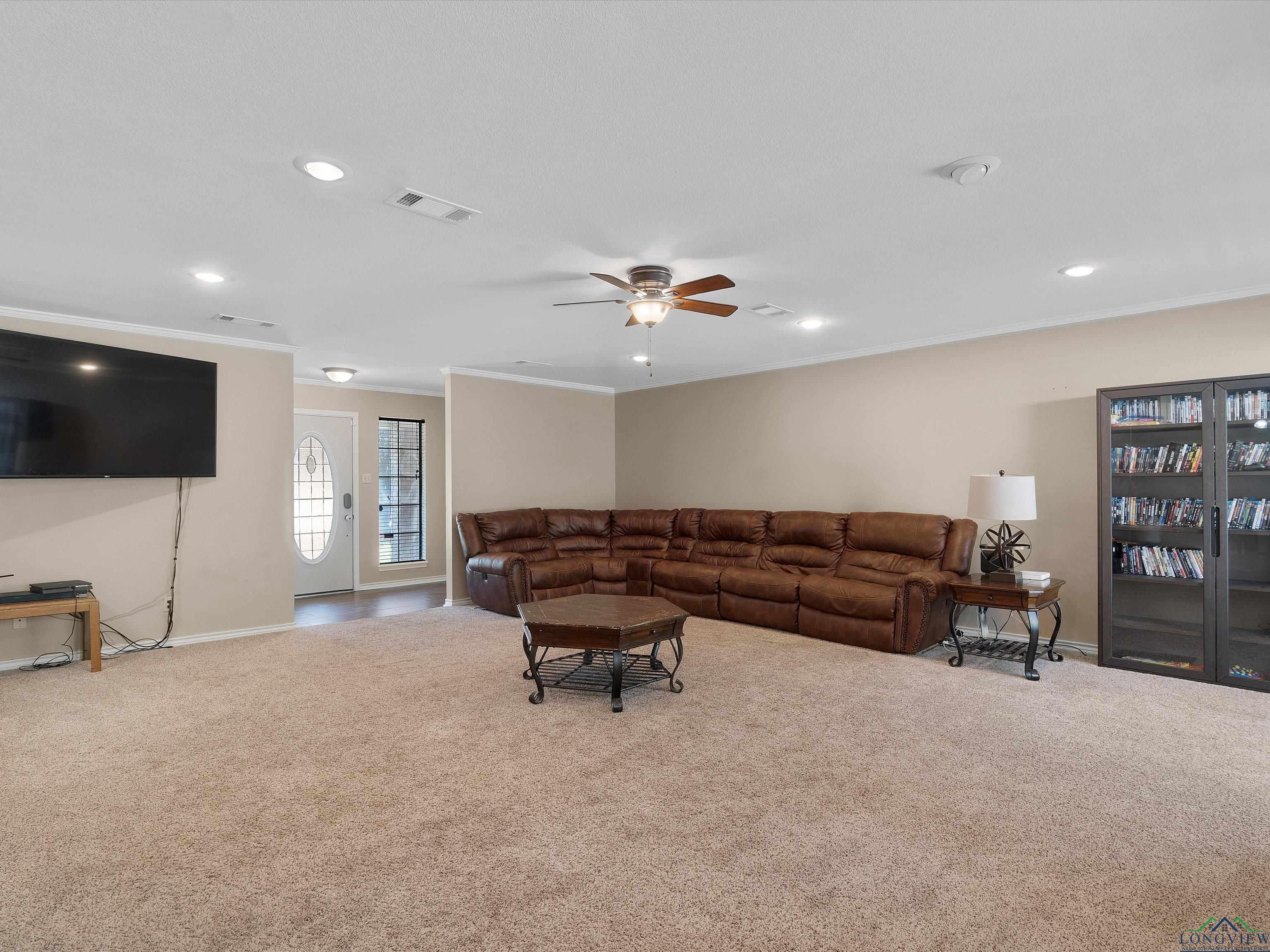 140 Hollybrook St, Gilmer, Texas image 11