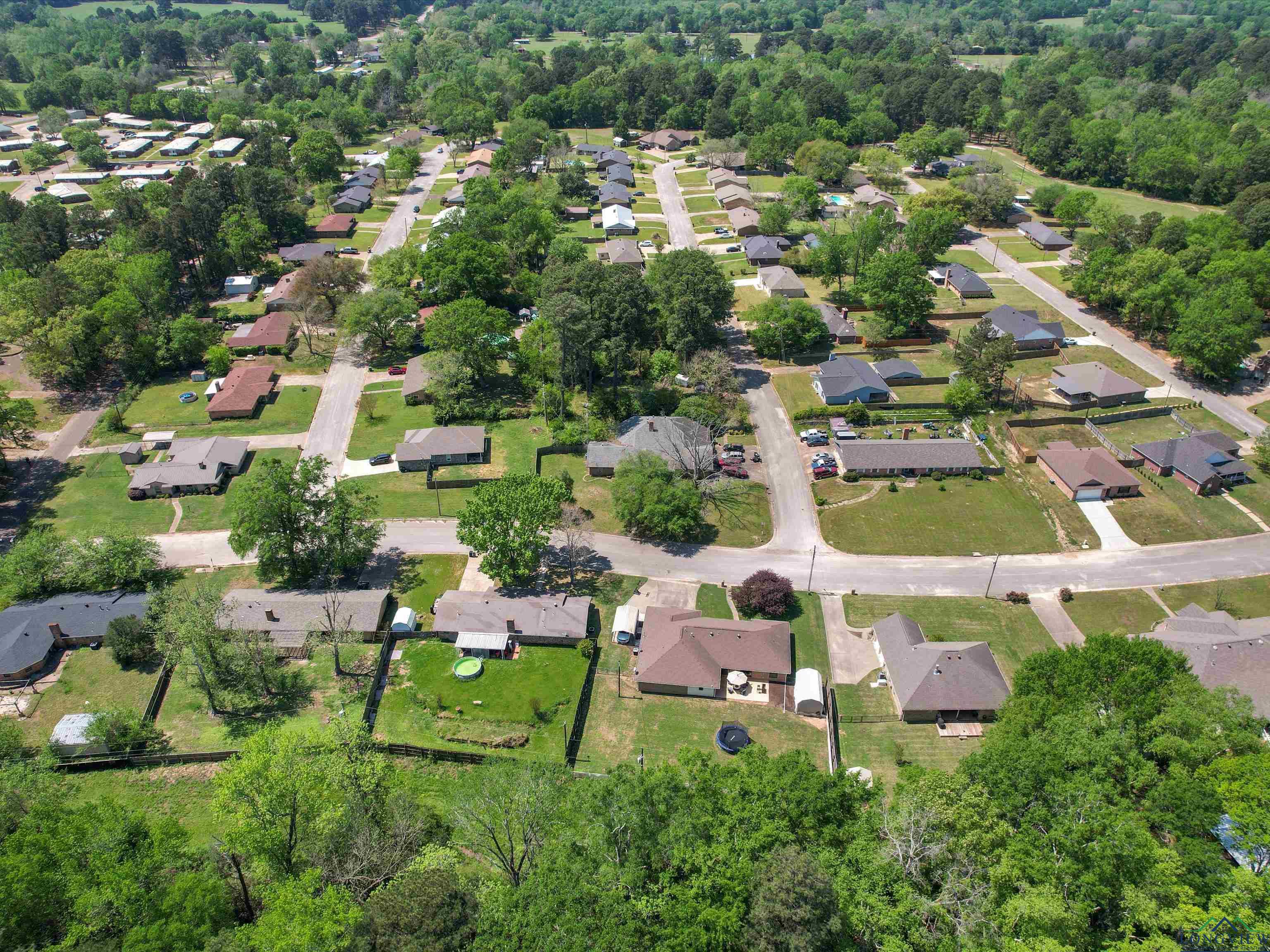 140 Hollybrook St, Gilmer, Texas image 5