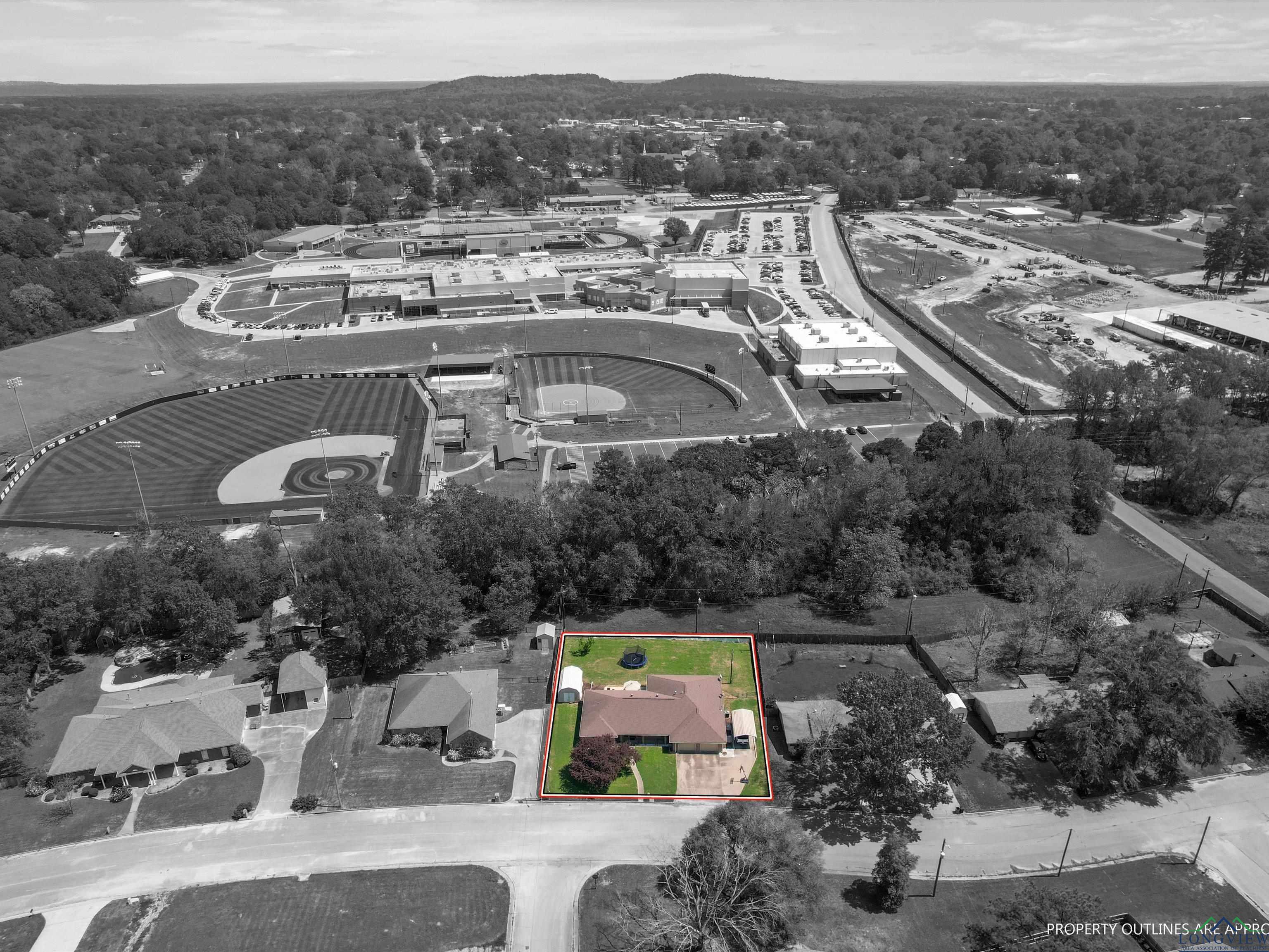 140 Hollybrook St, Gilmer, Texas image 2