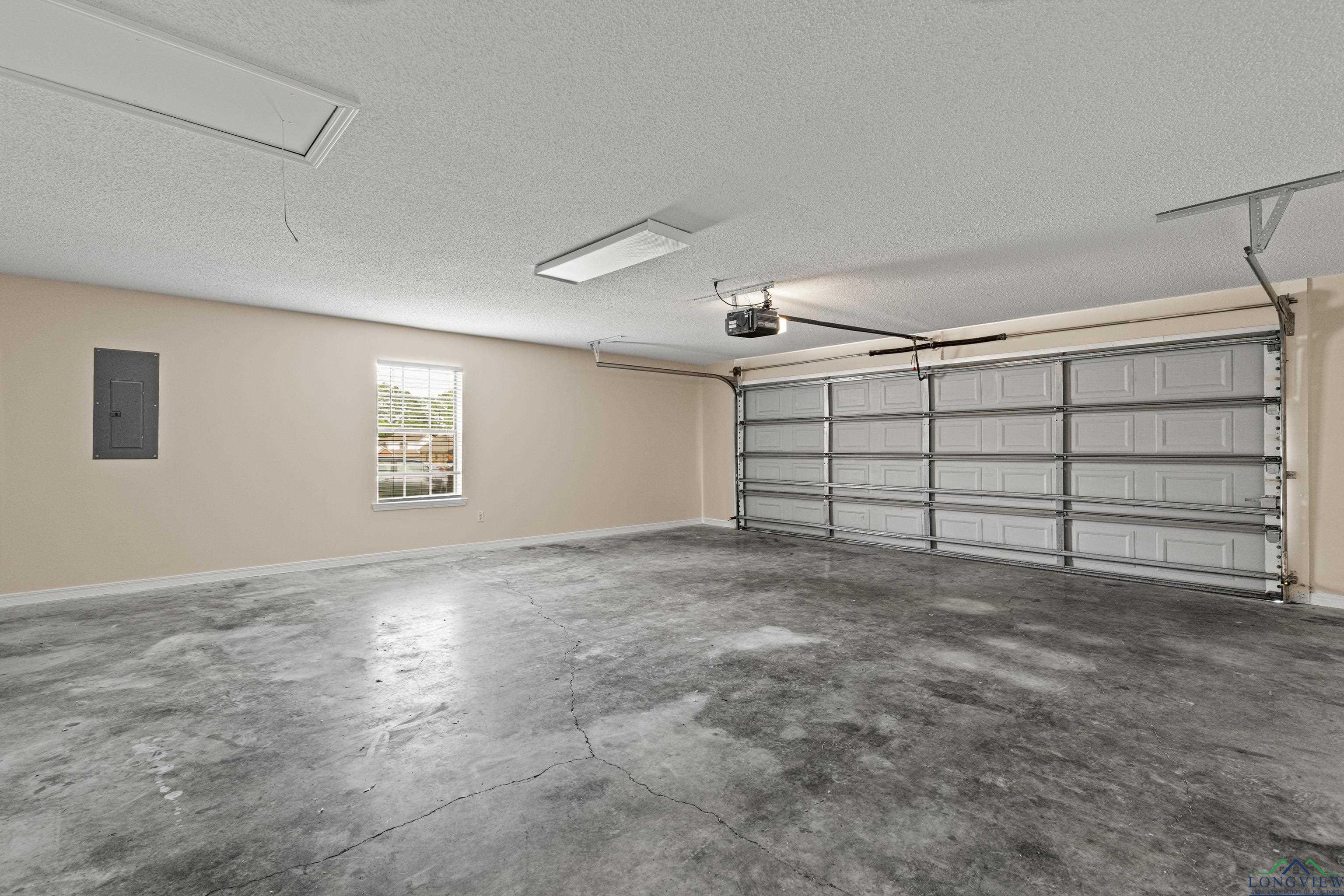593 Briarwood Dr, Gladewater, Texas image 38