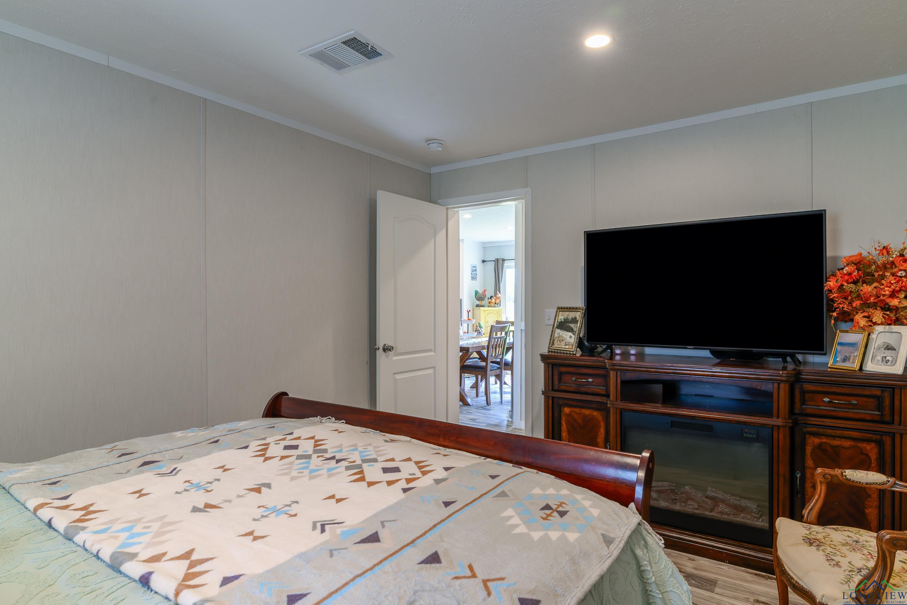 175 Cr 2118, Longview, Texas image 18