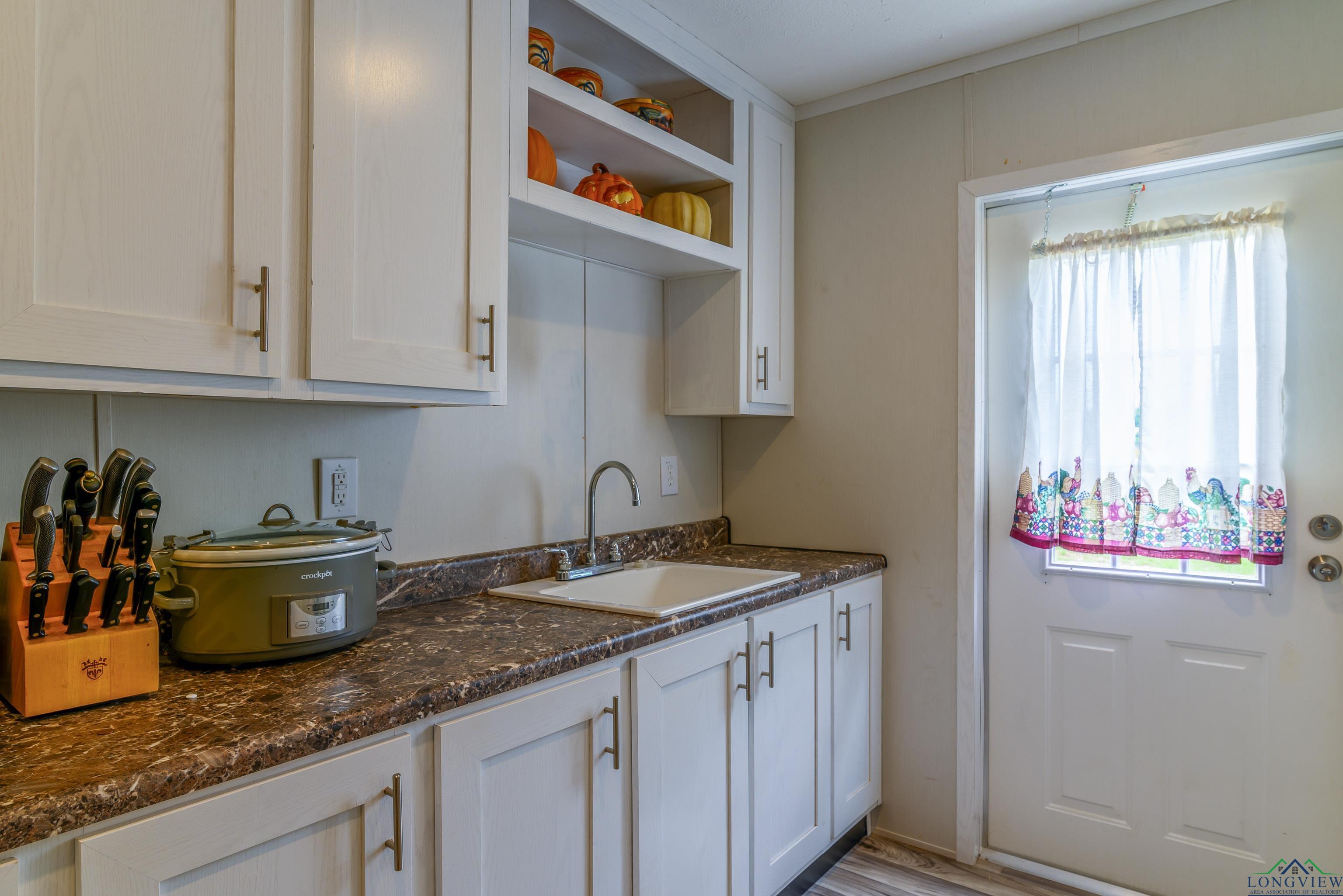 175 Cr 2118, Longview, Texas image 23