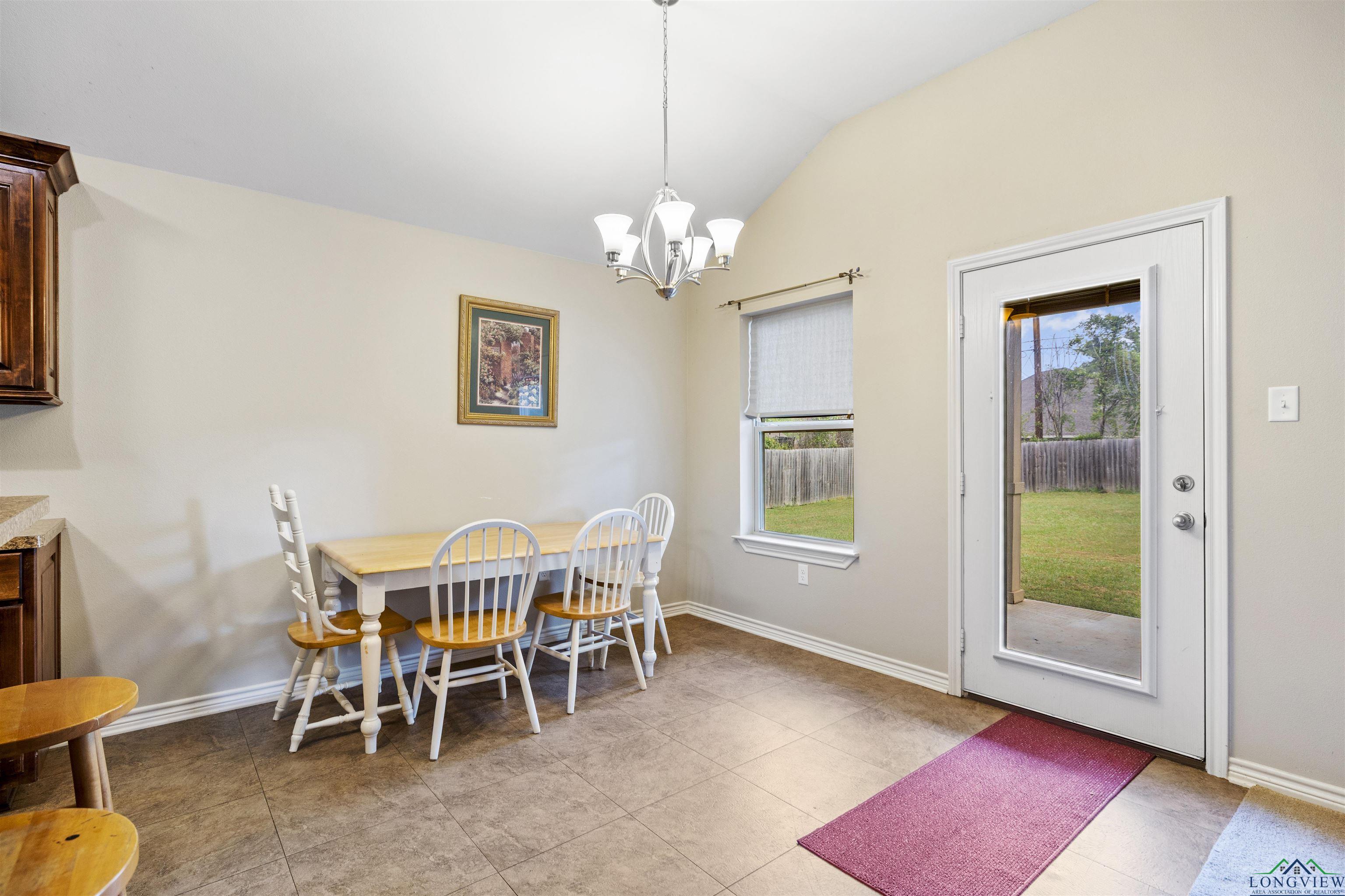 107 W Bingham Rd, White Oak, Texas image 11