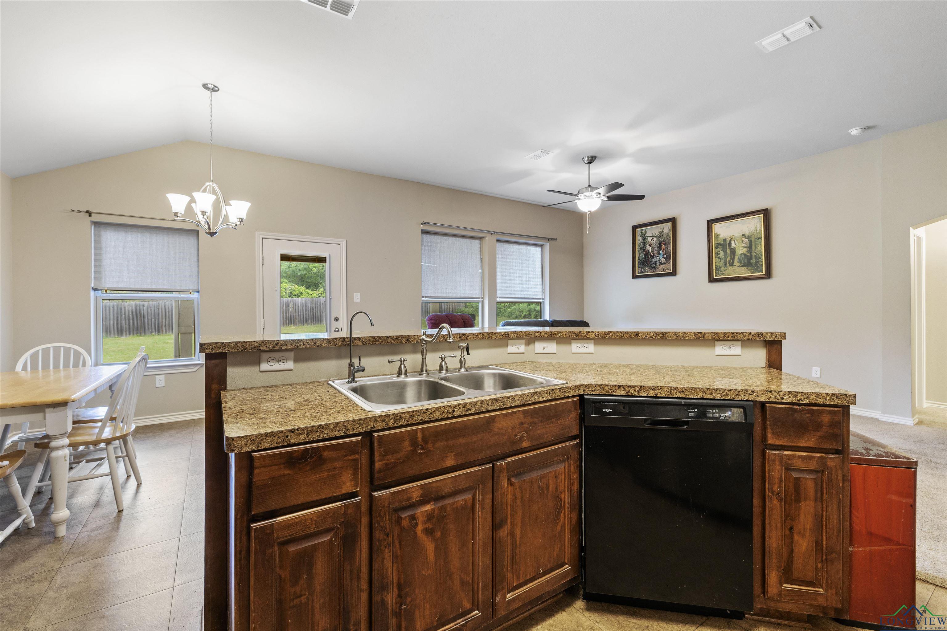 107 W Bingham Rd, White Oak, Texas image 7