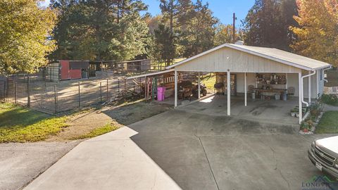 A home in Gilmer