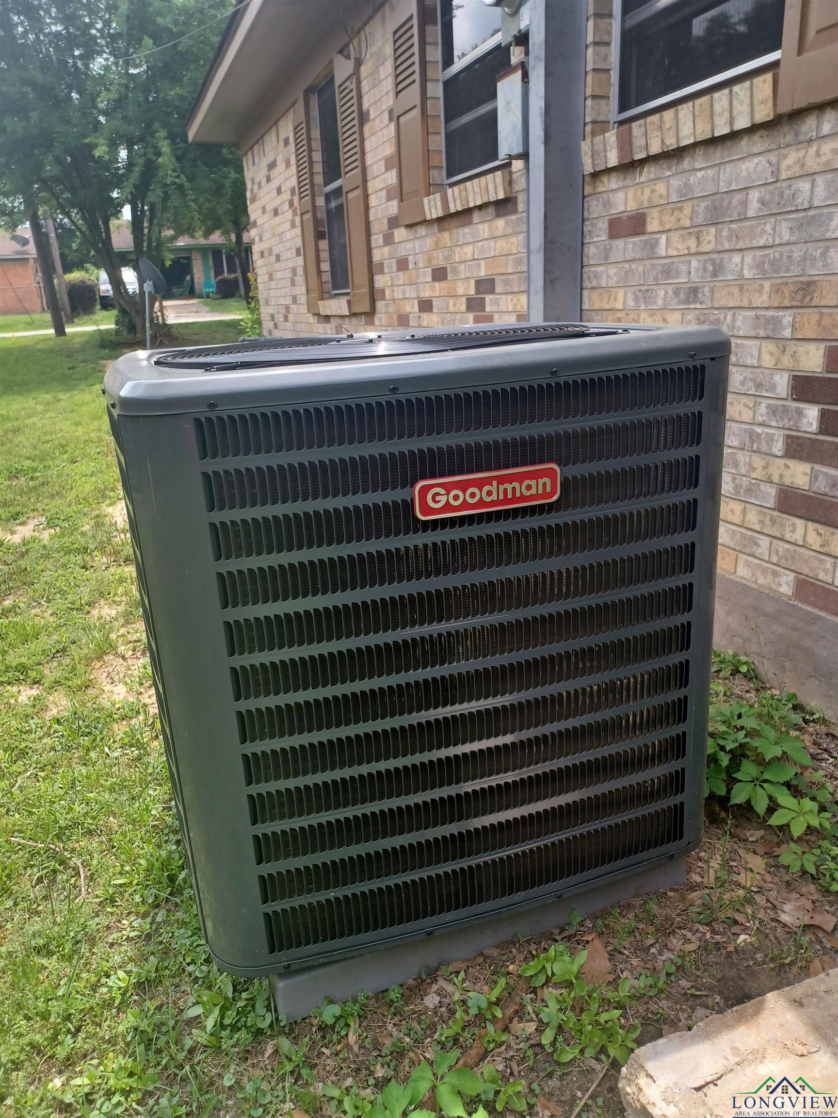 409 Boynton Street, Carthage, Texas image 12