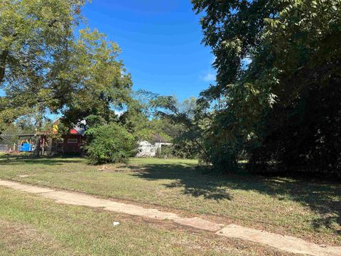 Vacant Land For Sale - 211 W Broadway St<br/> Jefferson, TX 75657