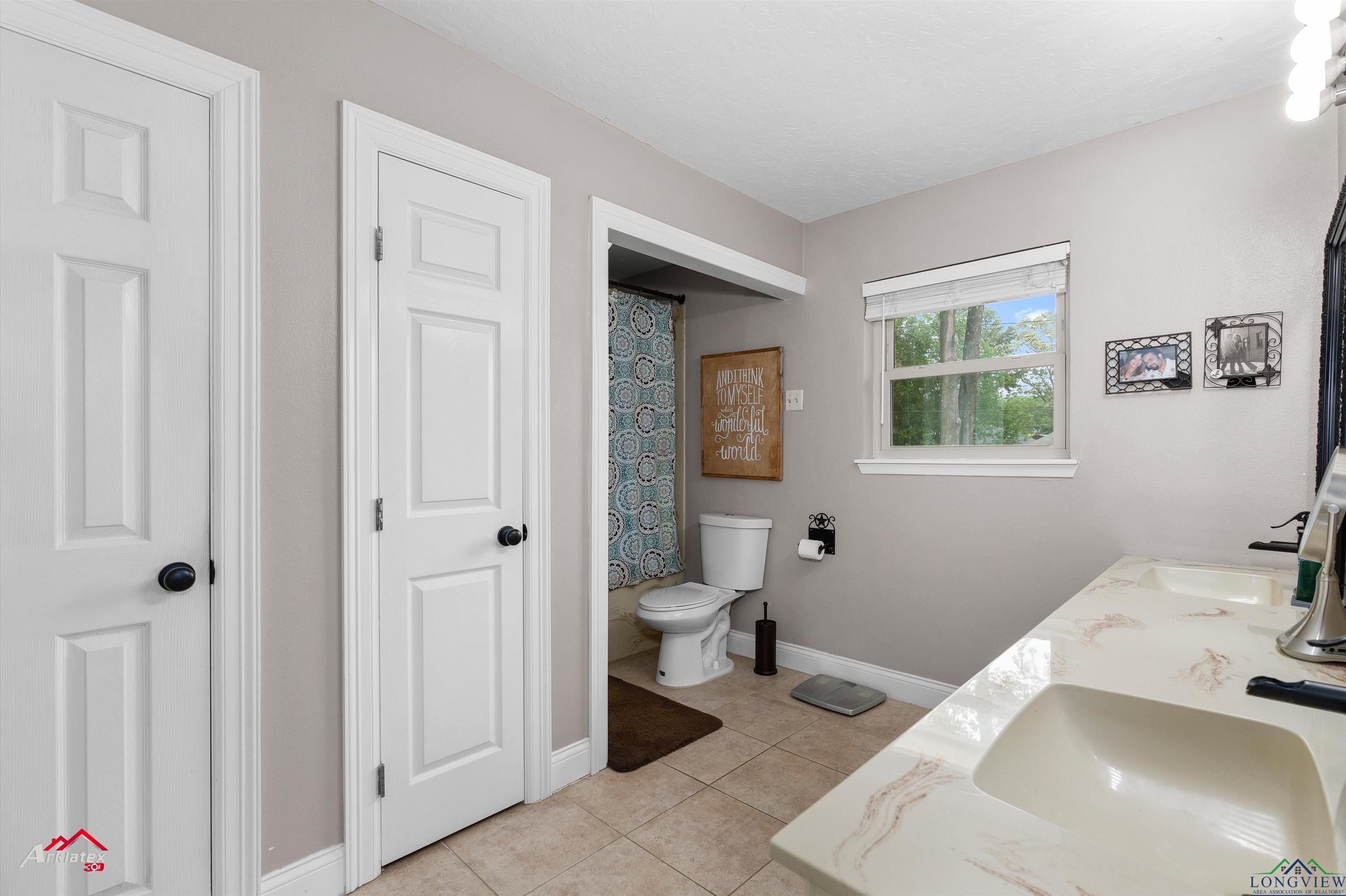 104 N Joann St, White Oak, Texas image 16