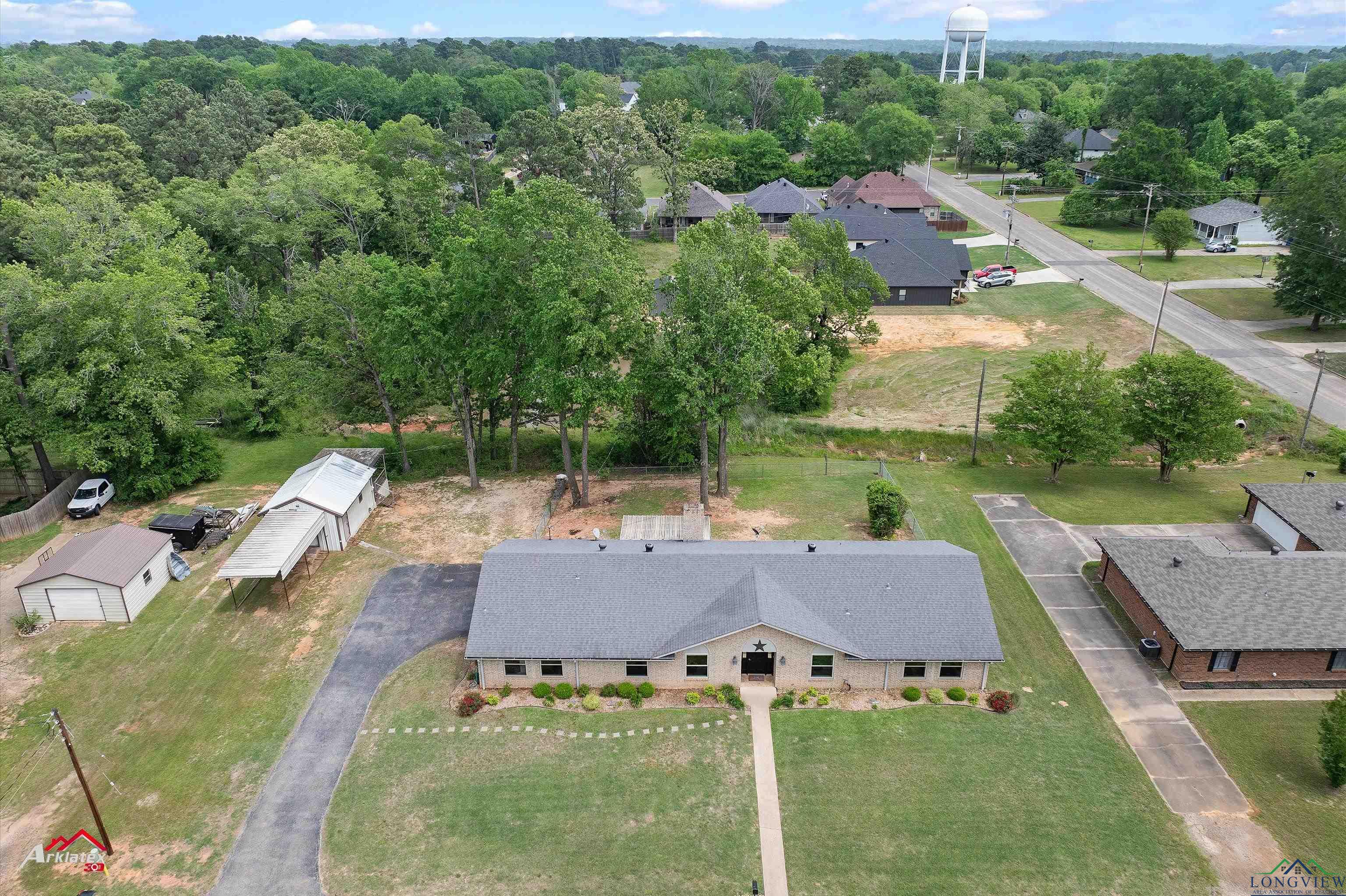 104 N Joann St, White Oak, Texas image 20