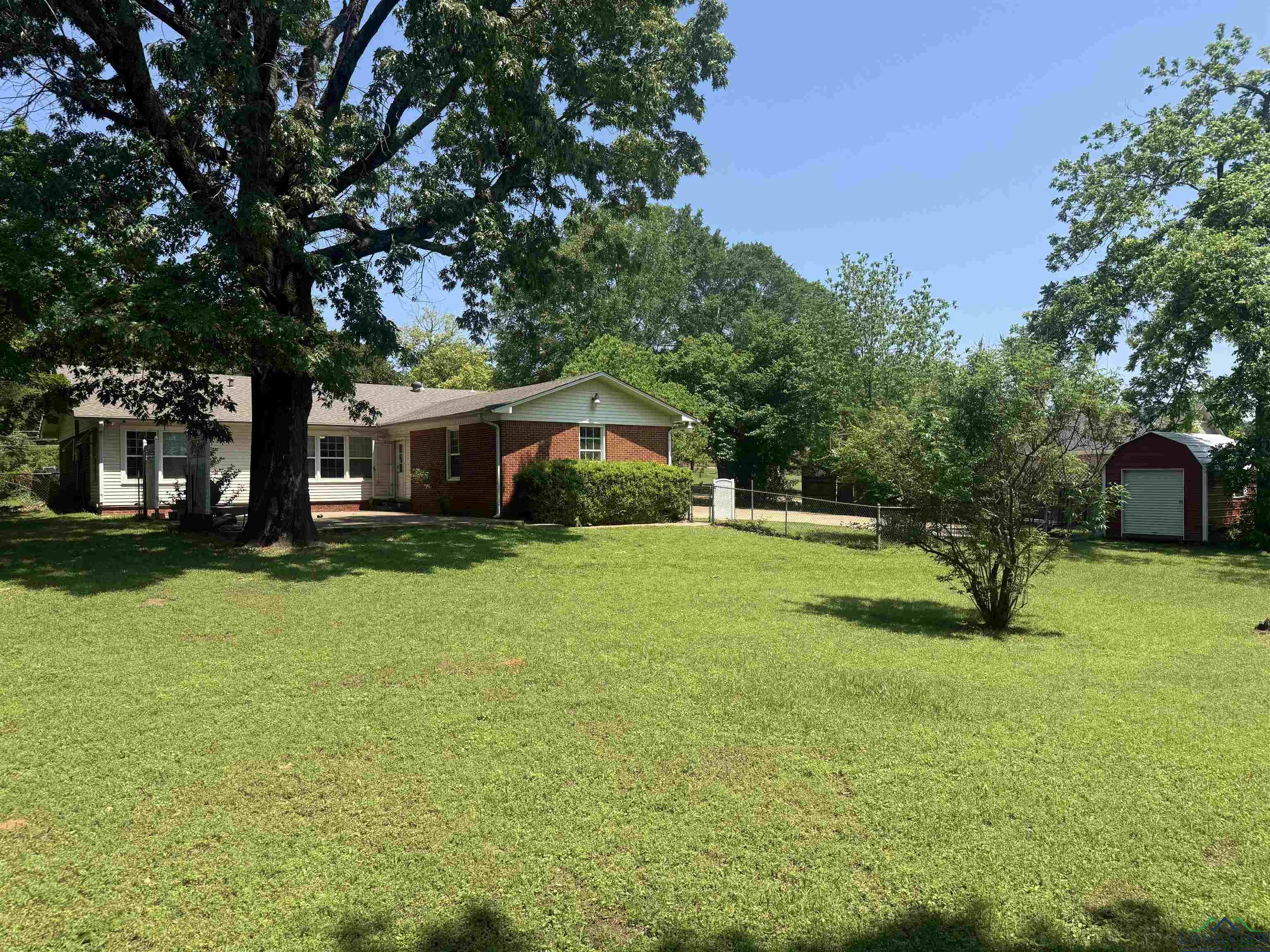 1204 N Marshall St, Henderson, Texas image 22