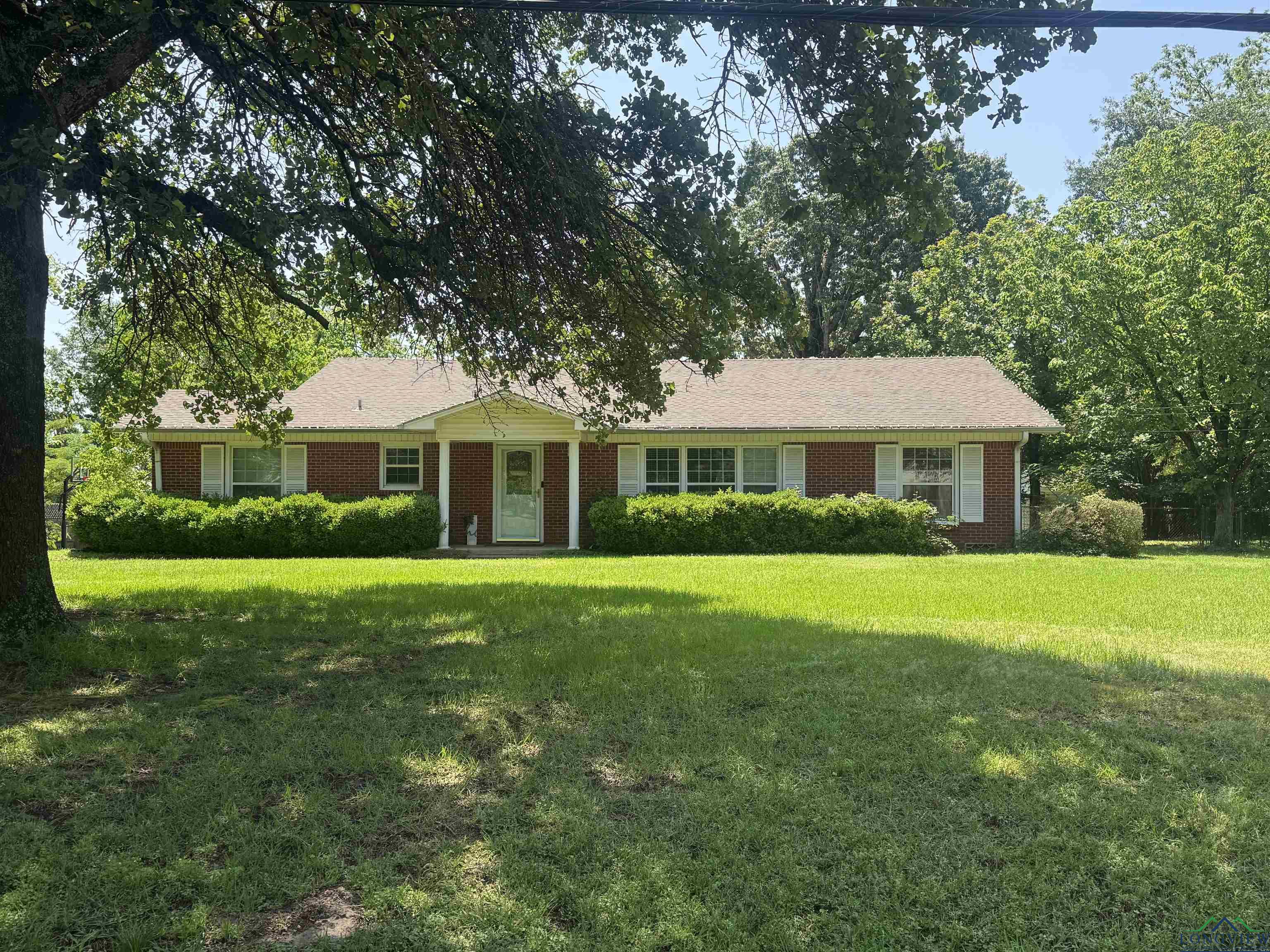 1204 N Marshall St, Henderson, Texas image 1