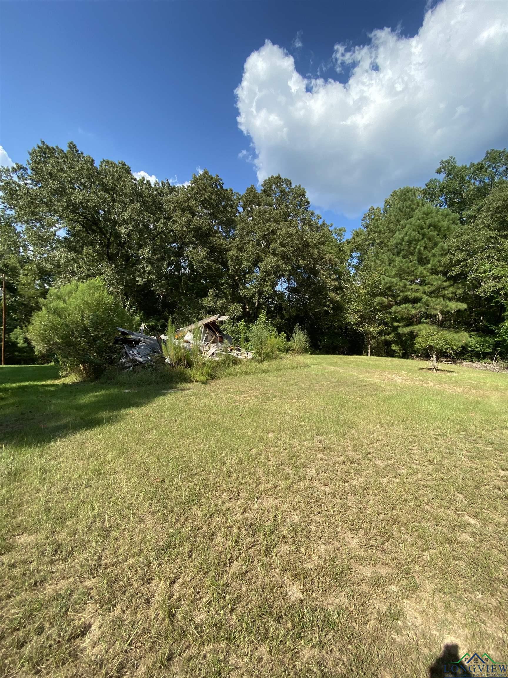 670 Seminole Loop, Jefferson, Texas image 9