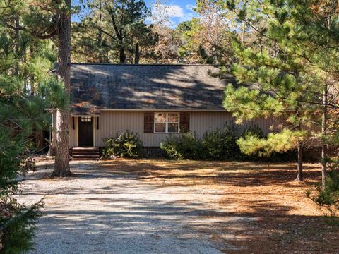 Homes For Sale - 1326 Circle Drive<br/> Beckville, TX 75631