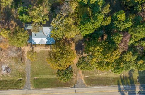 A home in Gilmer